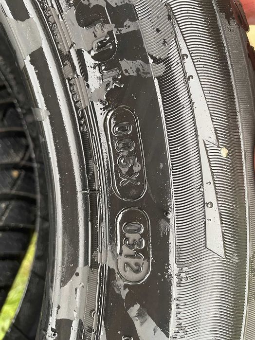 Para opon Michelin 195/60R16