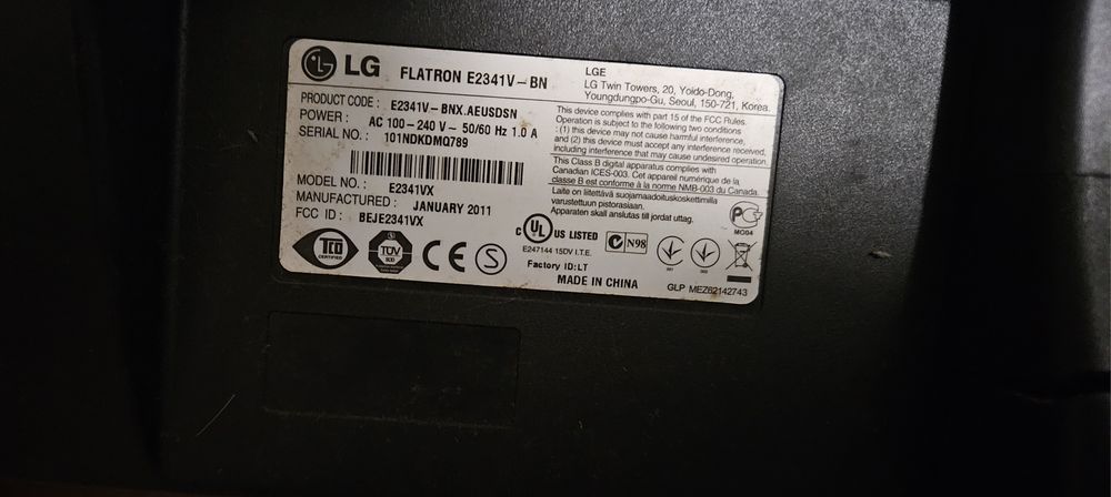 Monitor LG oraz komuter Asus