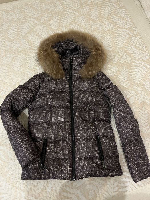 Жіночий пуховик