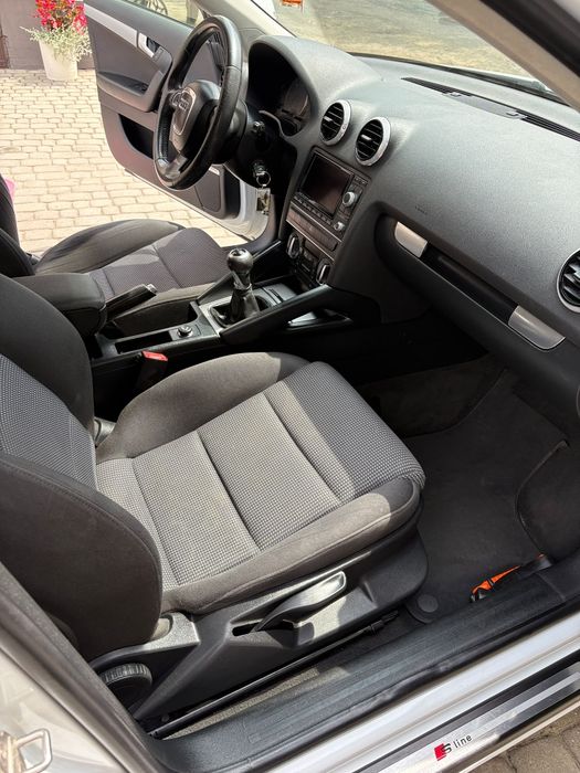 Audi A3 Sportback/S-Line/1,6 Diesel