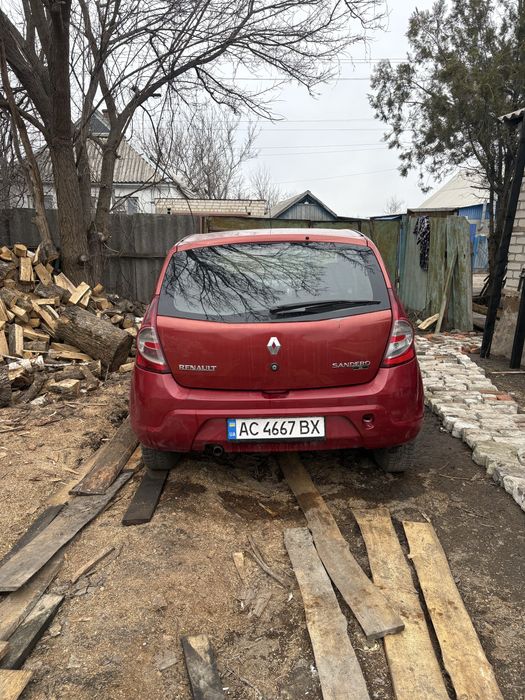 Рено Сандеро 1.4
