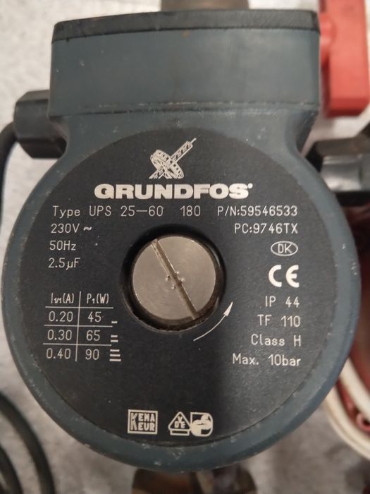 Grundfos bomba circuladora
