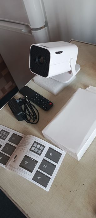 Продам проектор Sony новый