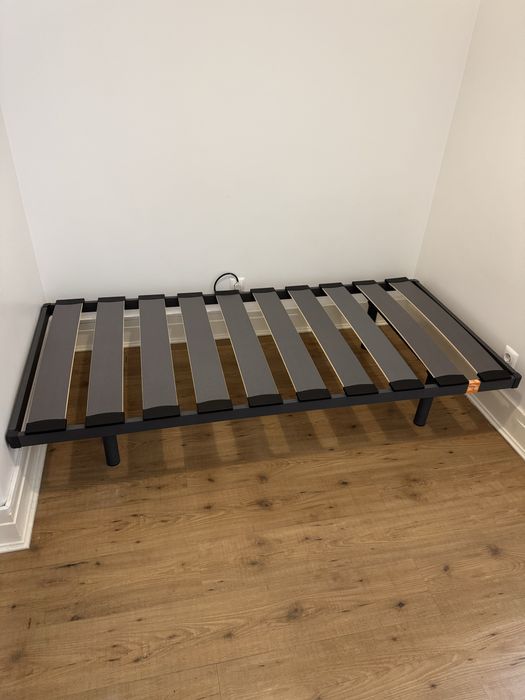 Cama de solteiro, estrado 90x190cm