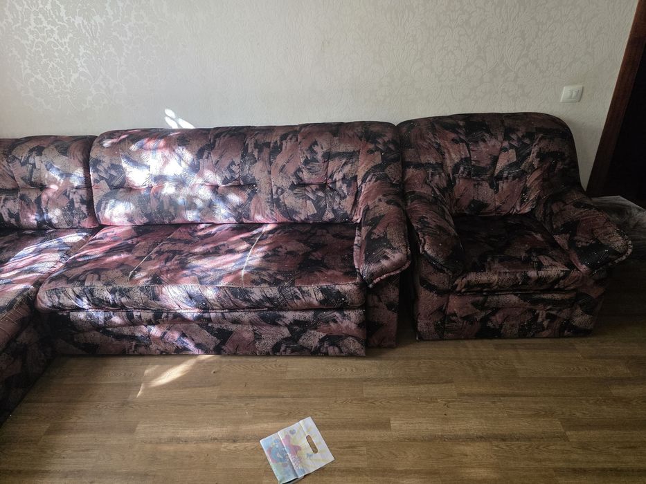 Продается диван с креслом