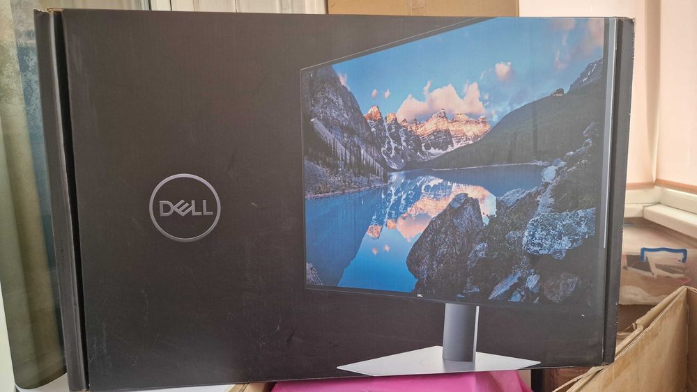 Dell U3219Q 32" 4K IPS USB-C, ідеальний стан