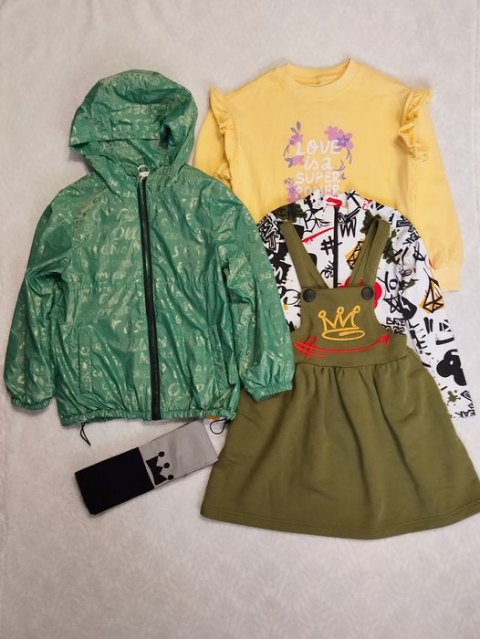 Куртка вітровка, сарафан, 2 джемпери, НОВІ колготи, розмір 122-128