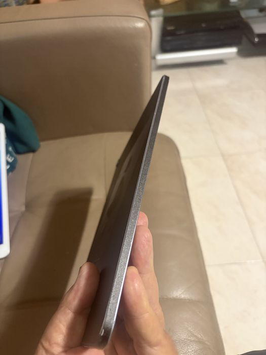 Ipad M1 air 5 wifi celuar como 10 ciclos carregamento