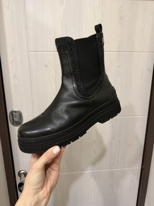 Челсі Tommy Hilfiger