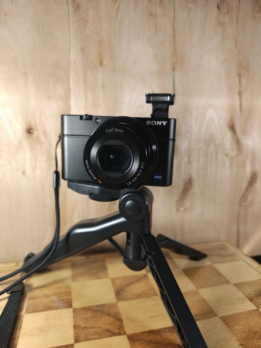 SONY RX-100 MK-1. Ładny