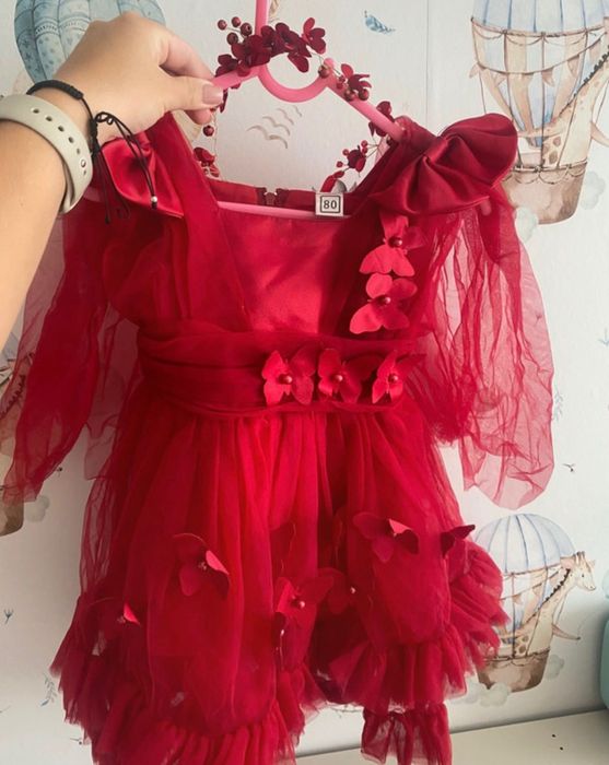 Sukienka dla małej księżniczki tiul na wesele czerwona ozdoby 3d