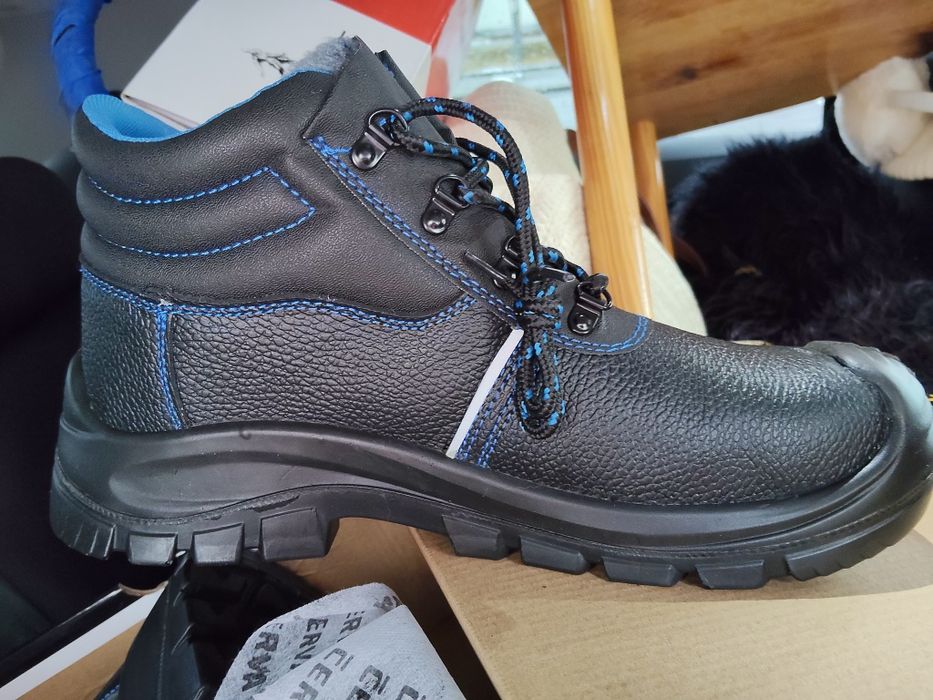 Buty męskie protektory