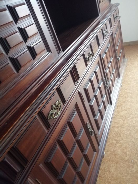 Móvel louceiro antigo