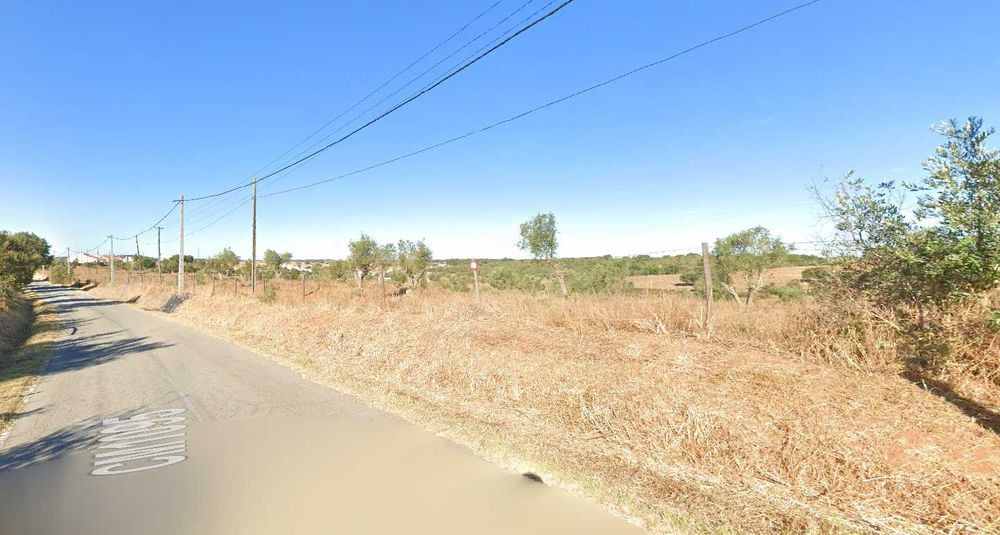 Herdade 10,3Ha com 2 Ruinas e possivel capacidade de construção