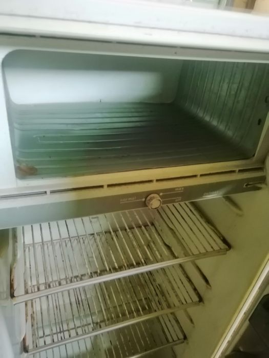 Продам холодильник Днепр 2