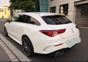 Mercedes  CLA  220 shooting Brake foto 3