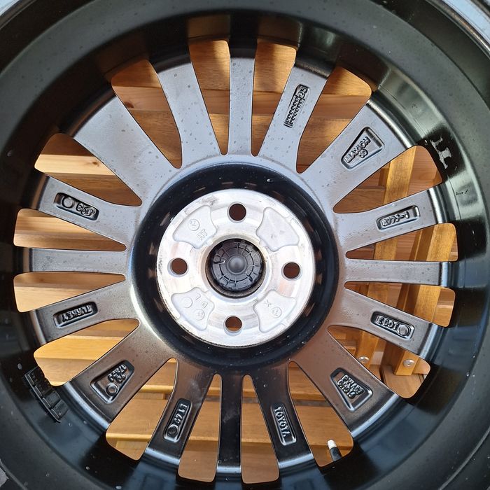 Toyota Aygo X  17" zima