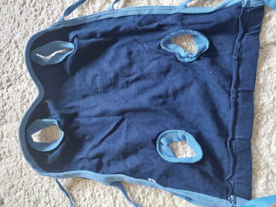 Ubranko ochronne dla pieska po urazach wiązane