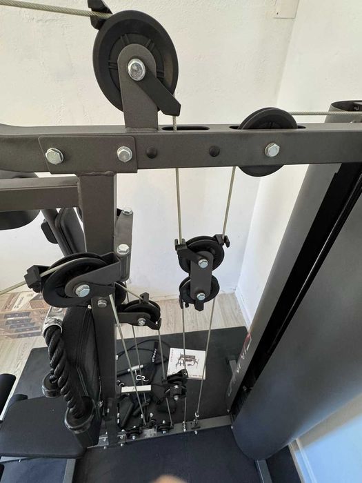FINNLO Autark 600 - Como Nova - Máquina de Musculação