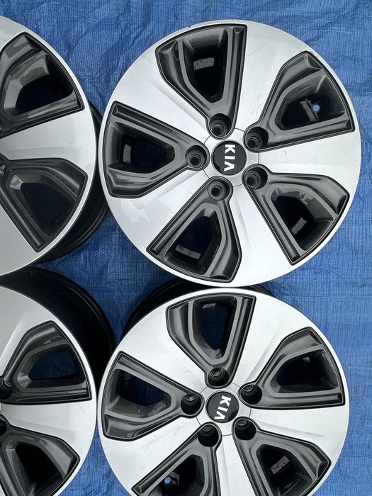 Felgi aluminiowe 16 5x114,3 Kia Hyundai Mazda