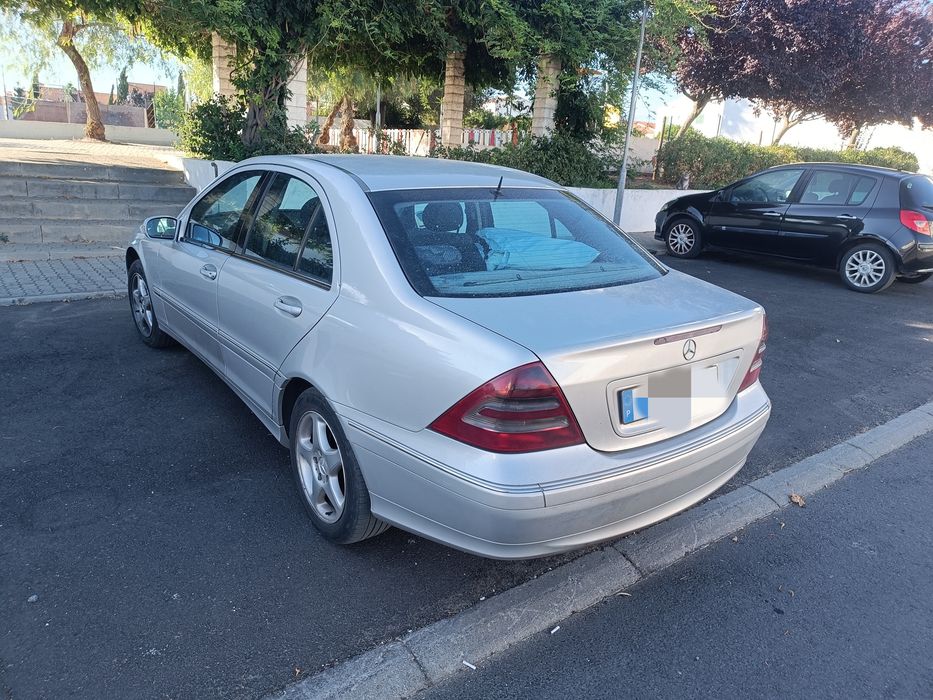 Mercedes muito bom Mercedes c220