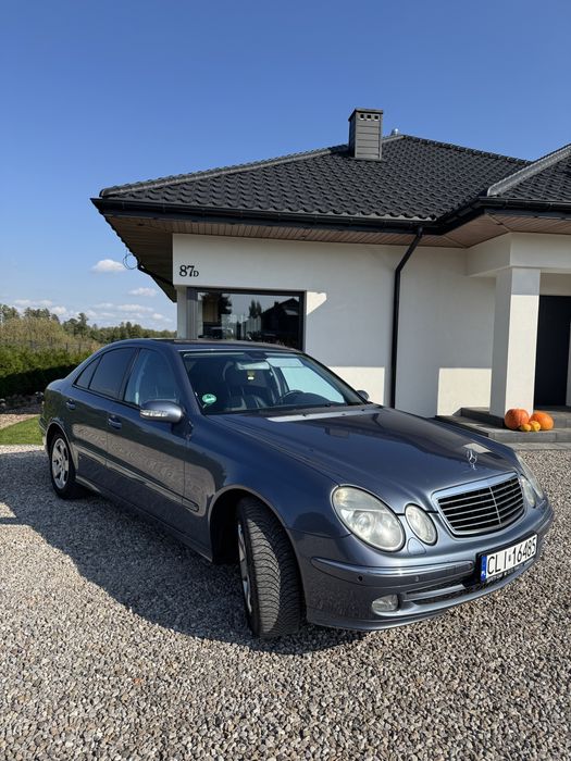 Mercedes-Benz e240 2.6 V6