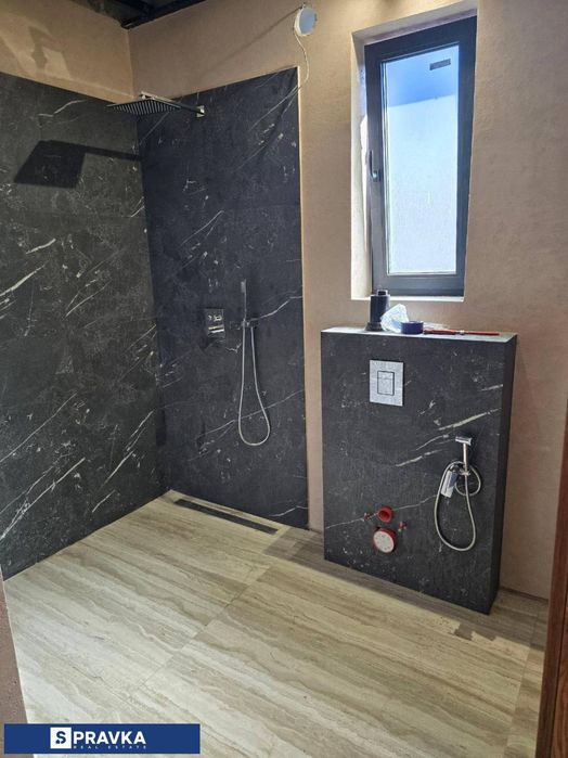 Продам дом в Фонтанке с ремонтом