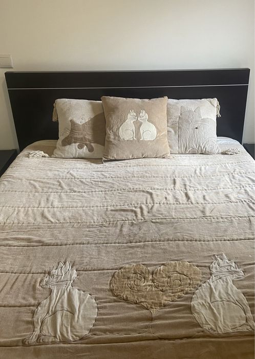 Cama casal de boa qualidade