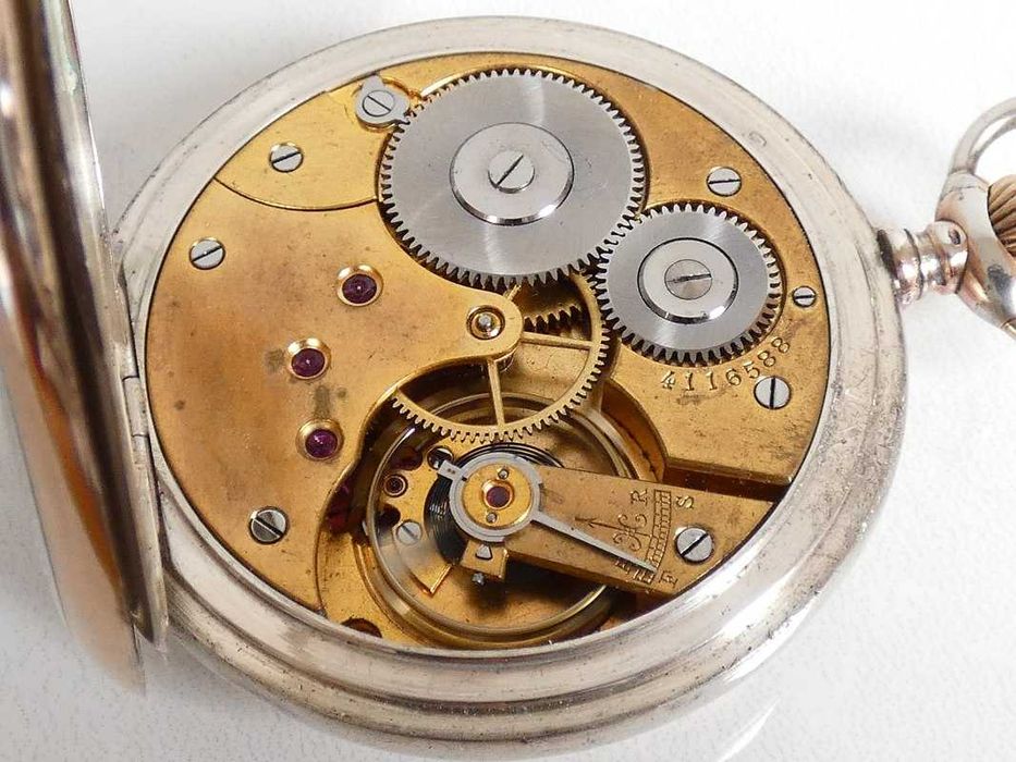 Longines w srebrnej kopercie