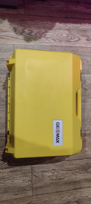 GEOMAX ZENITH 16 - gnss приймач rtk gps
