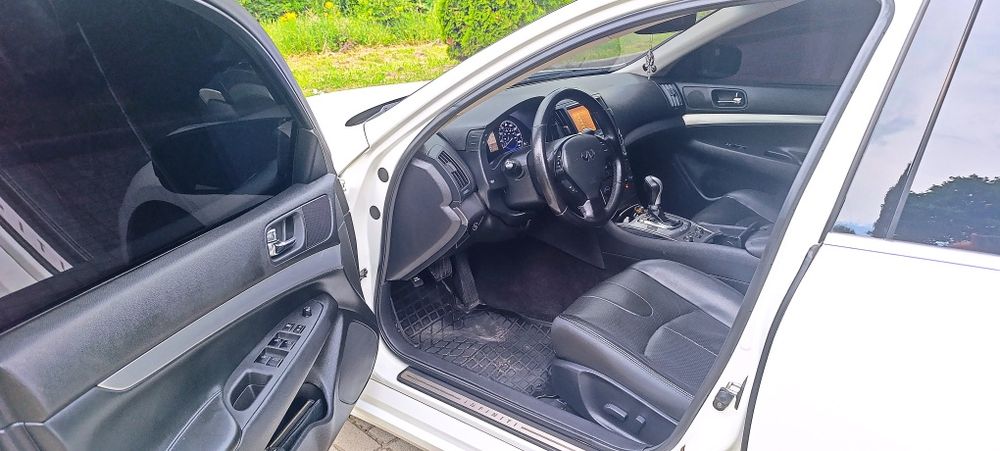 Продам Infiniti g 25X