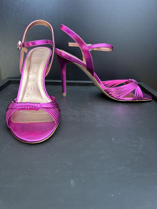 Szpilki Ted Baker