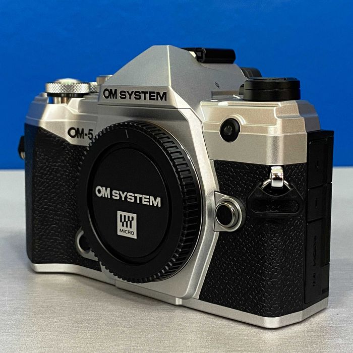 OM System OM-5 (Corpo) - 20.4MP - NOVA - 3 ANOS DE GARANTIA