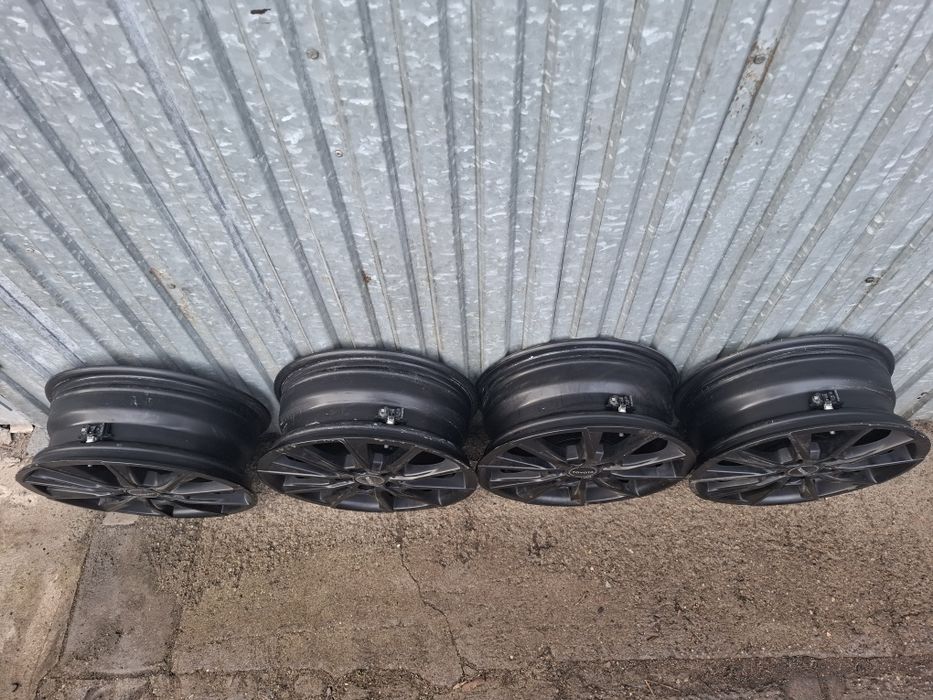 Toyota Yaris 2020> 5x110 15"  felgi aluminiowe z czujnikami