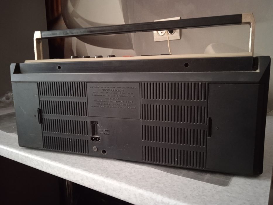 Магнитофон Весна.