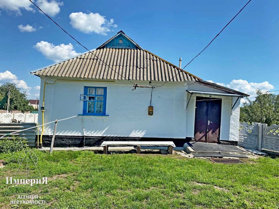 Продам дом со всеми коммуникациями в Матюшах.