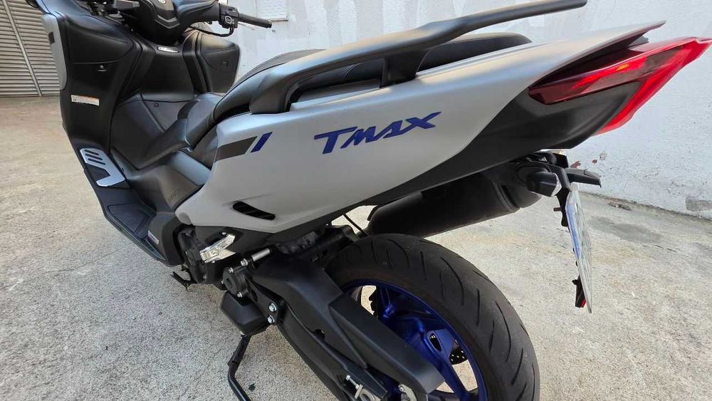 Yamaha T-Max 560