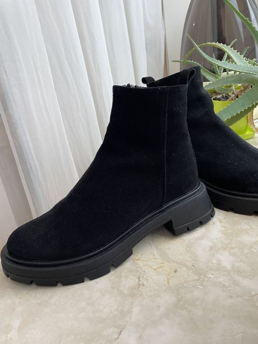 Жіночі замшеві демісезоні ботінки