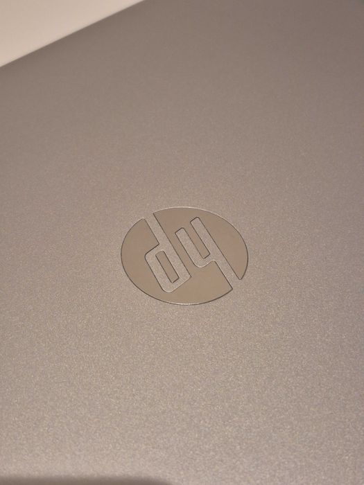 Portátil Cinza HP.