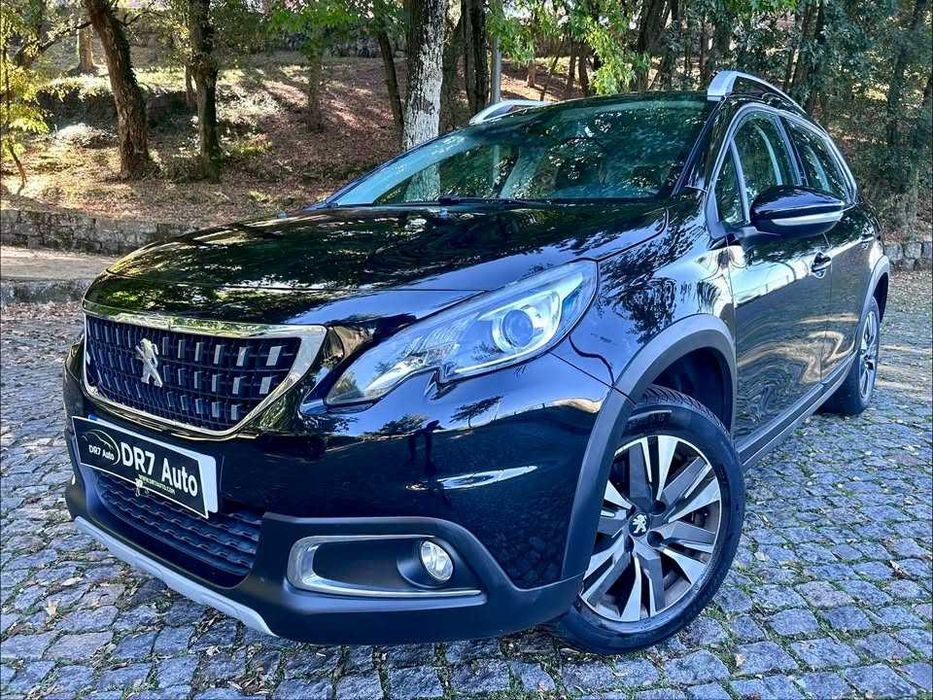 PEUGEOT 2008 1.2i ALLURE 110CV * RESERVADO