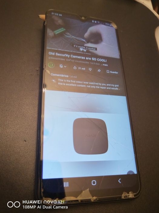 Ecrã Samsung A13 danificado