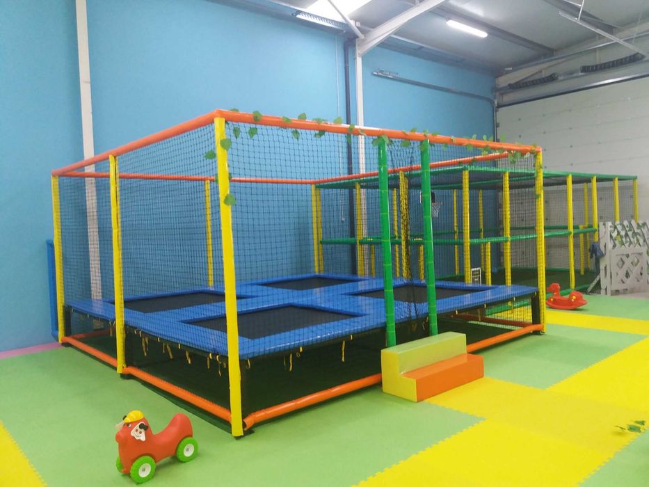 Trampolins novos