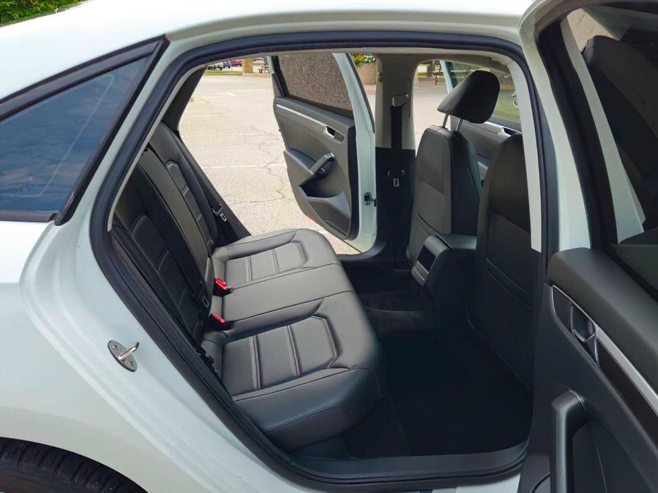 Volkswagen Passat      2018