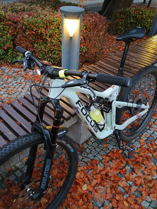 Rower MTB full Focus Jam 6.8 roz. M, doinwestowany, RockShox, koła 29