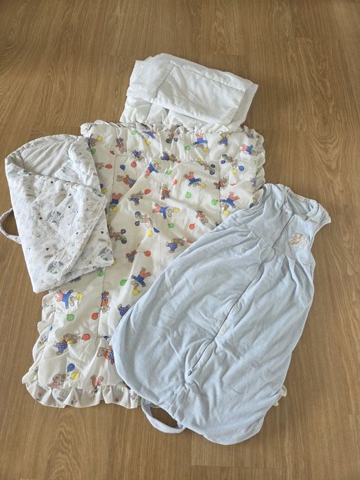 Oddam śpiworek kołderką i płaska poduszka