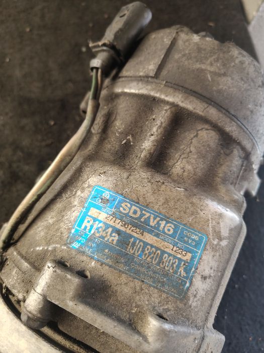 Sprężarka klimatyzacji Volkswagen Golf 4 audi a3 8l seat Leon skoda
