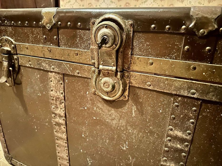 Антикварний шкіряний дорожній сундук, Канада, поч. ХХ ст.