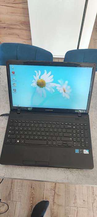 Laptop Samsung 15.6"