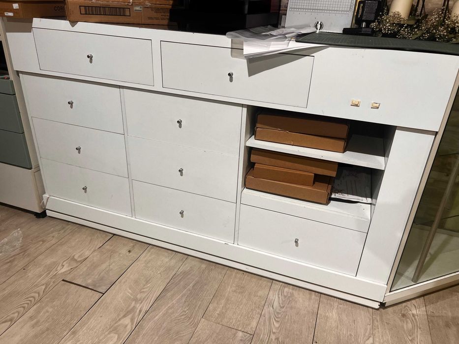 Balcao vitrine em Formica Branco