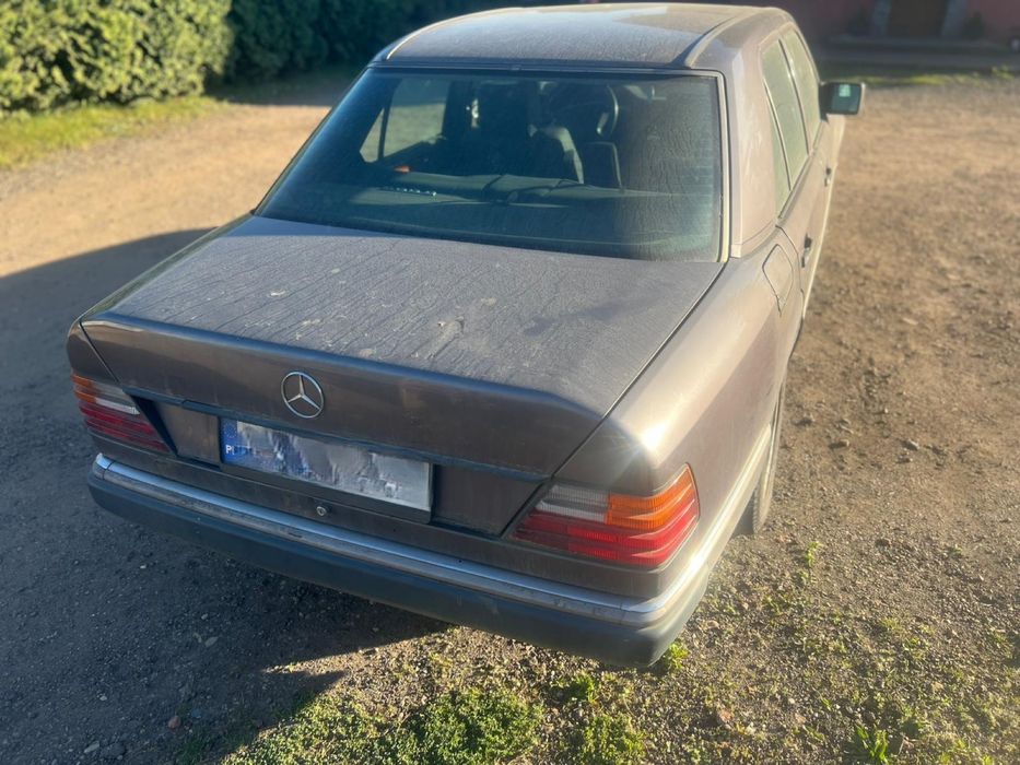 Mercedes w124 2.0 D 75km